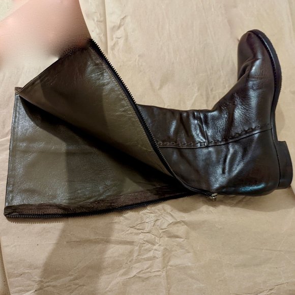 Gryson Knee-High Leather Boots And Dust Bag (Brown) - Picture 8 of 16
